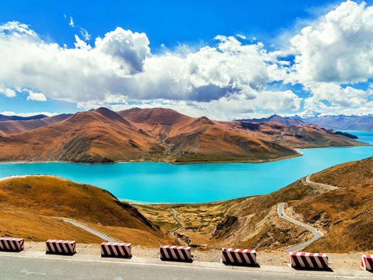 Tibet - Lhasa Overland Tour (Drive in Drive Out)