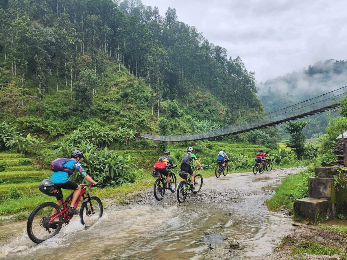 Annapurna Circuit Mountain Biking Tour