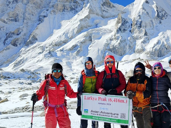 Larkya peak base camp