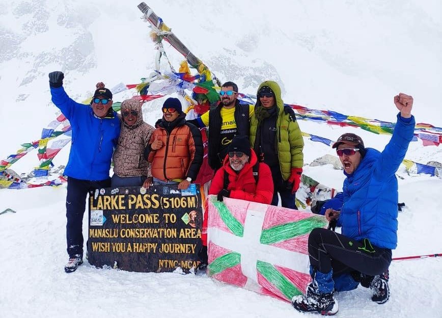 larkya-pass-trek-manaslu