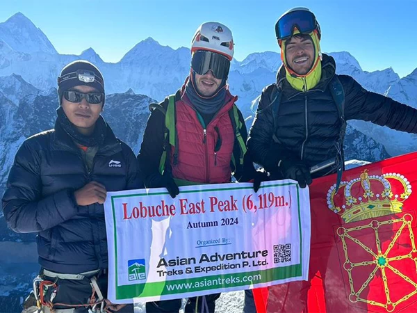 Lobuche Peak Climbing - 19 Days