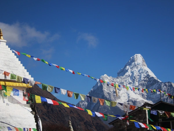 Amadablam 2