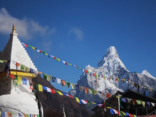 Amadablam Base Camp 1