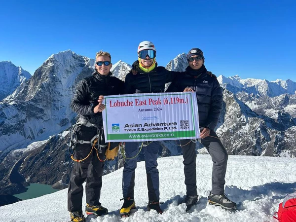 Lobuche Peak East