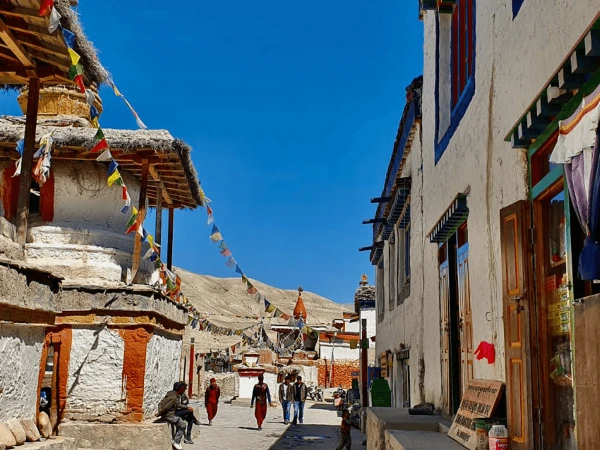 Lomanthang 2
