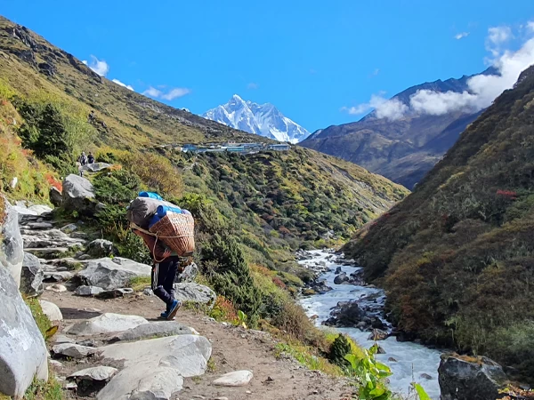 On The Way To Namche 1