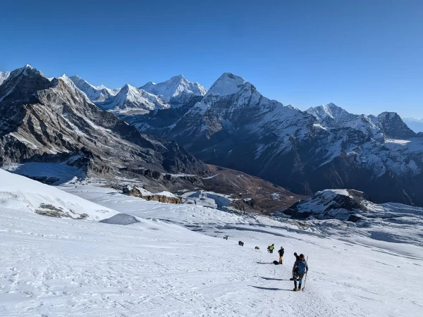 Trek In Mera Peak