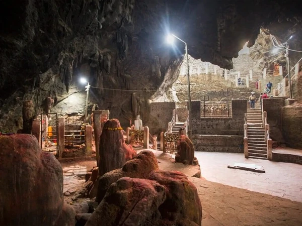 Buddhist Pilgrimage Tour