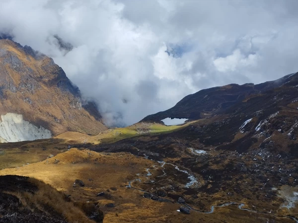 dudhpokhari-lake