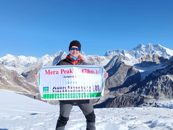 mera-peak-from-sallleri