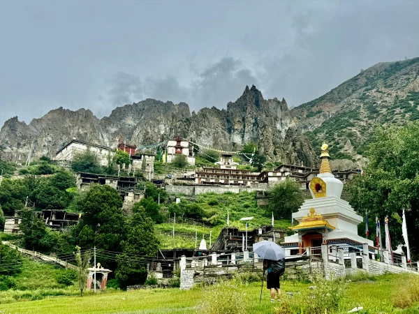 monastery-in-annapurna-trekking-1