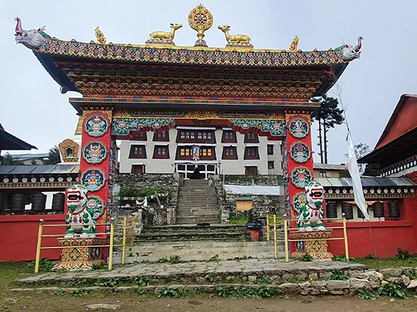 tengboche-moanstery-everest