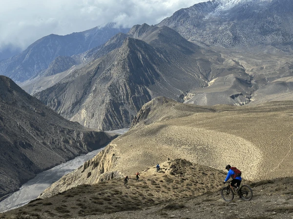 Upper Mustang Mountain Biking Tour